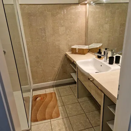 Hugo *
